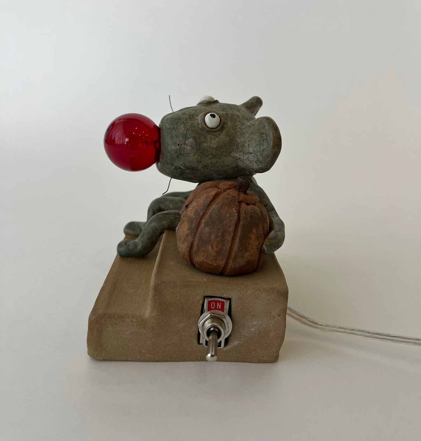 Trick Or Treat Rat Lamp