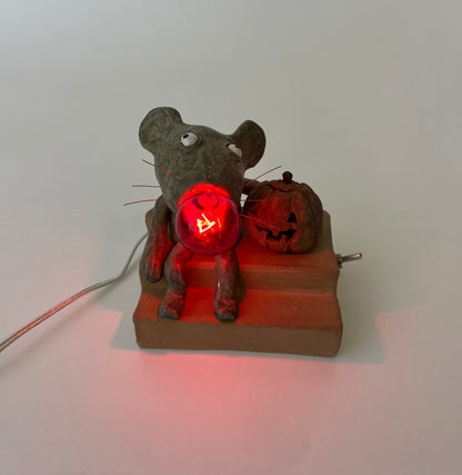 Trick Or Treat Rat Lamp