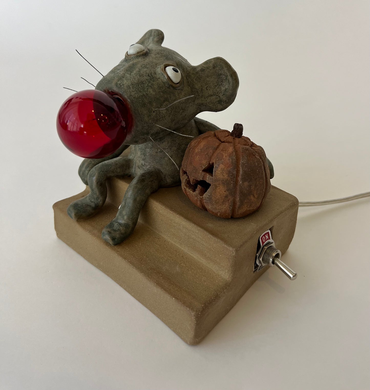 Trick Or Treat Rat Lamp
