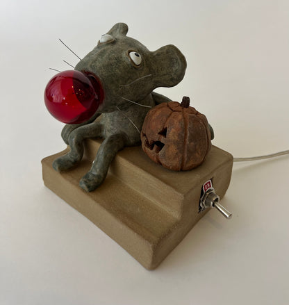 Trick Or Treat Rat Lamp